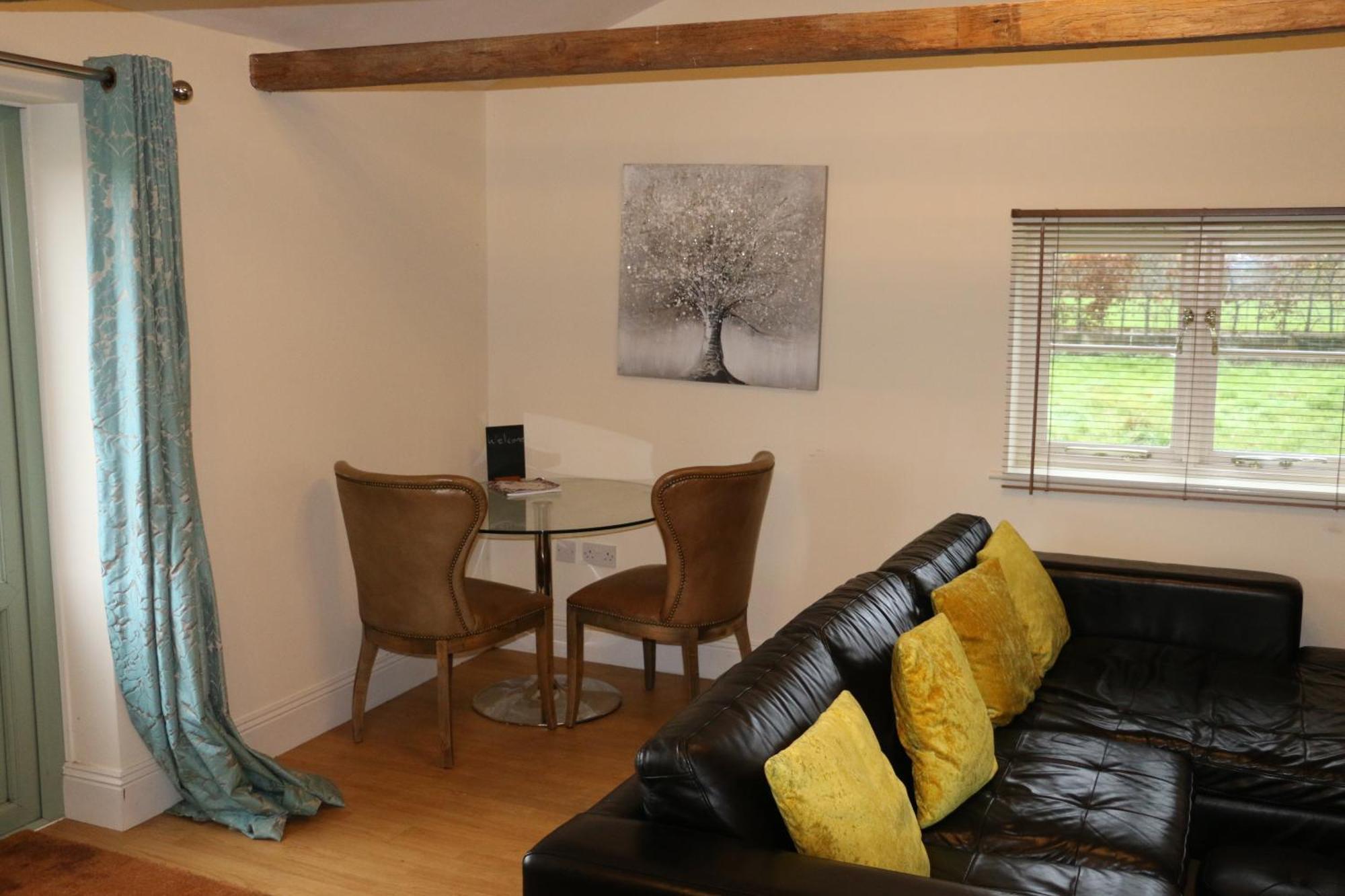 Apartment The - 2 Acres Of Garden With Hot Tub And Fire Pit And Bbq *